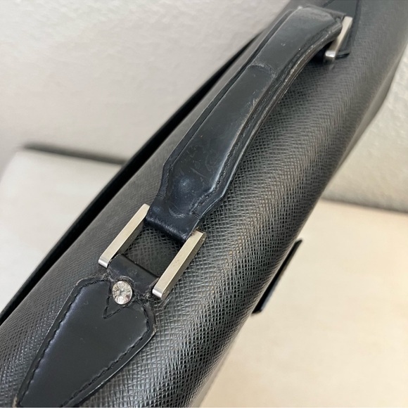 Louis Vuitton Tiaga Leather Serviette Briefcase in Black silver clasp authentic - Picture 7 of 16